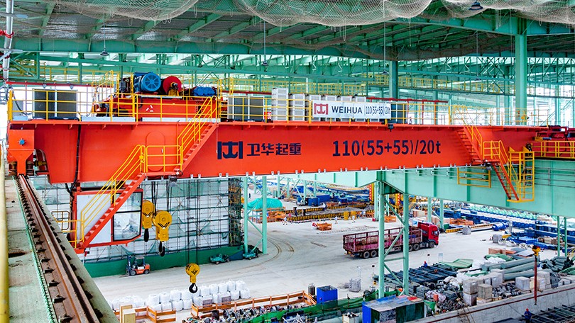 必一·运动(B-Sports)110t超高温板坯搬运起重机.jpg